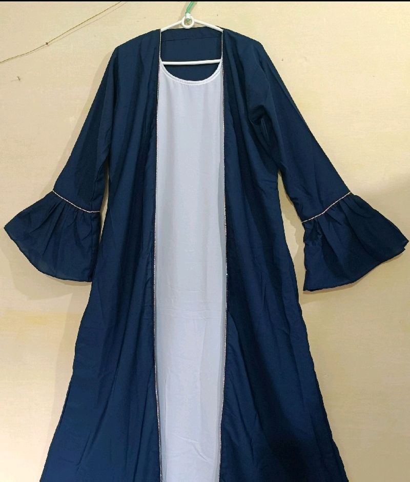 New/Unused Dubai Style Abaya With Belt Duptta