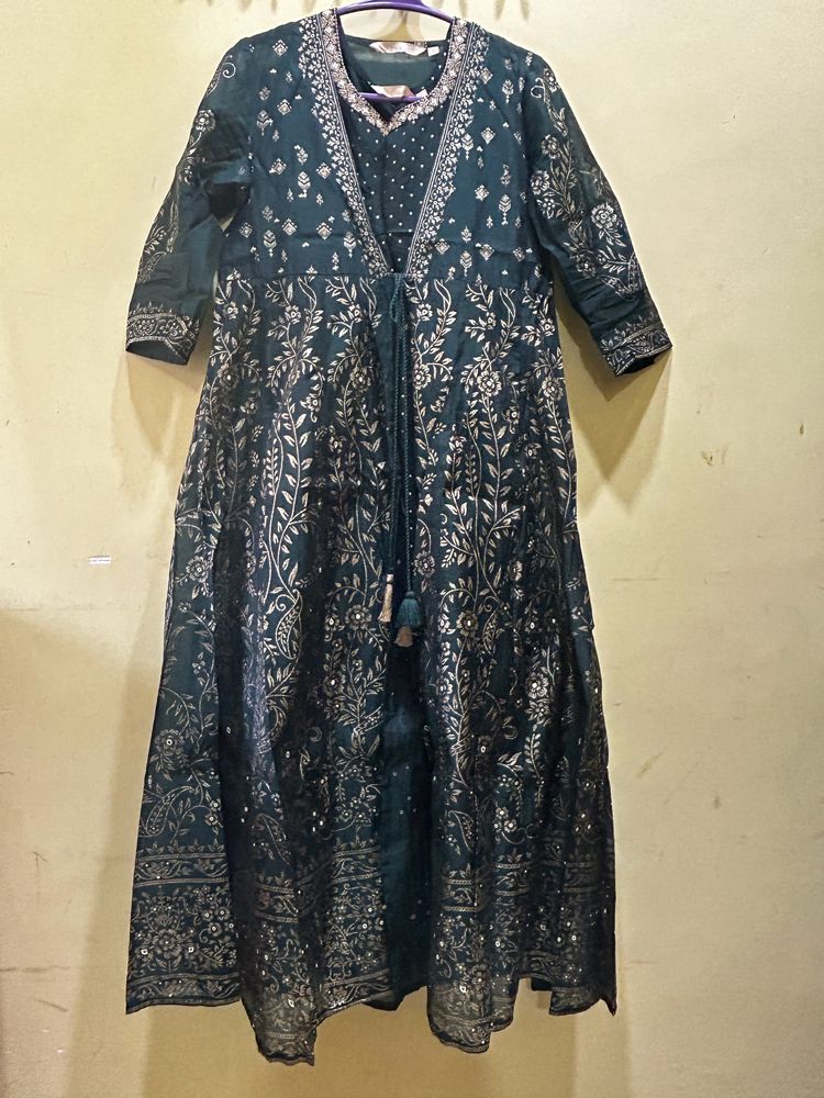 Avaasa Floral Print Layer Kurta With Tie-Up Size M