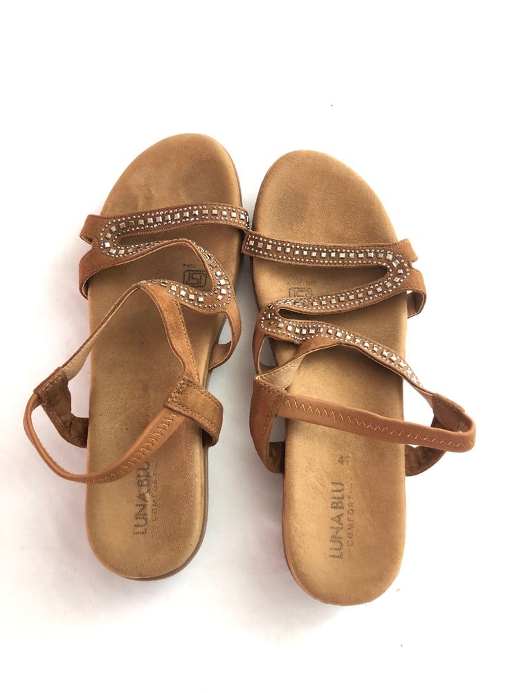 Brown Sandals (Women’s)