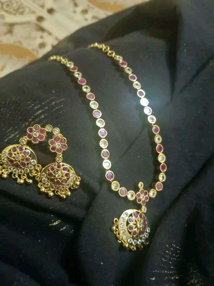 Impone Goodlooking Necklace And Earrings