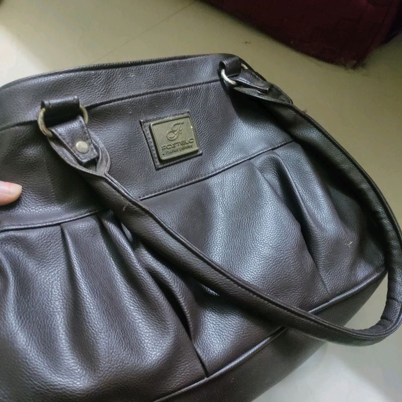 Hand Bag With All Zips Working