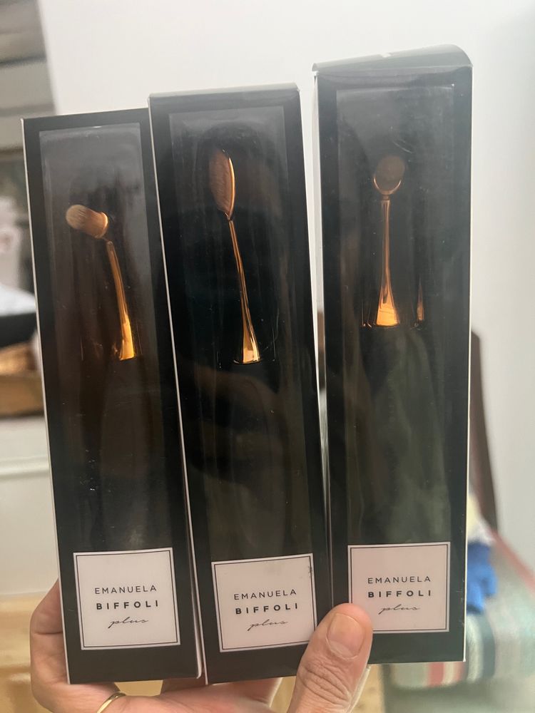 Italian luxury Brand Makeup brushes