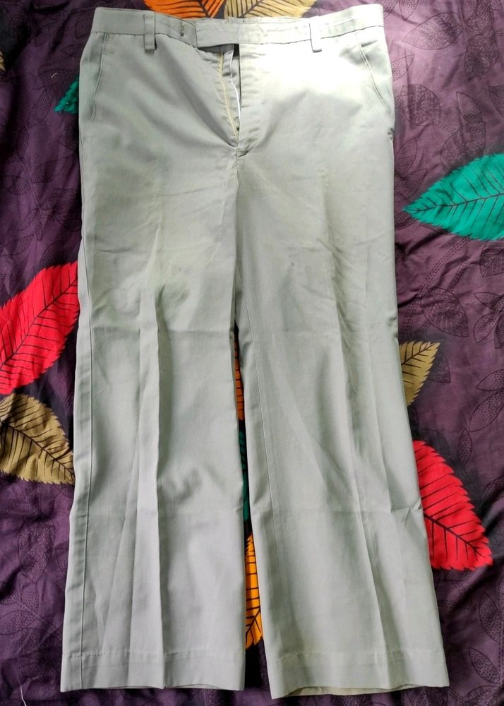 Stritched Grey Color Pant | Size 34