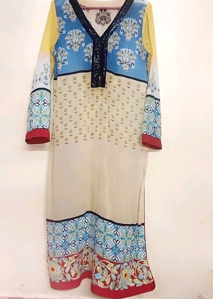 Pakistani Kurti Wit Dupatta