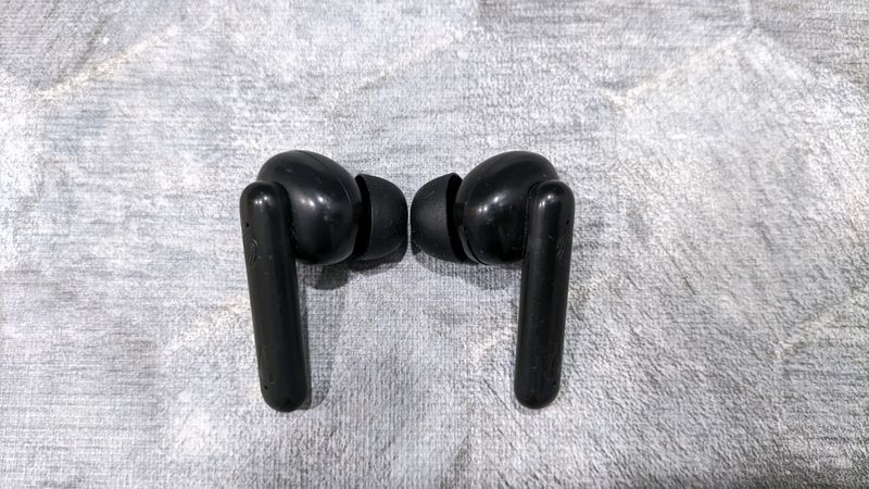 Boat Airdrop 141 Earphones