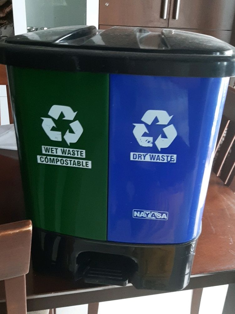 Naysa Brand Dustbin