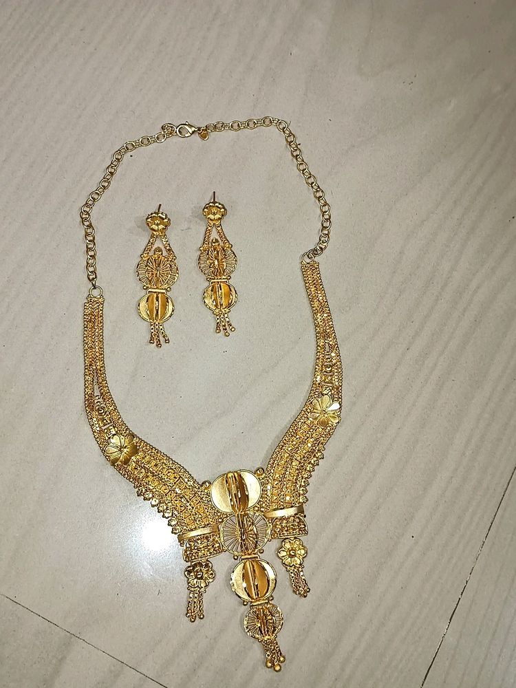 Beautiful Golden Jewellery Set 😍😍