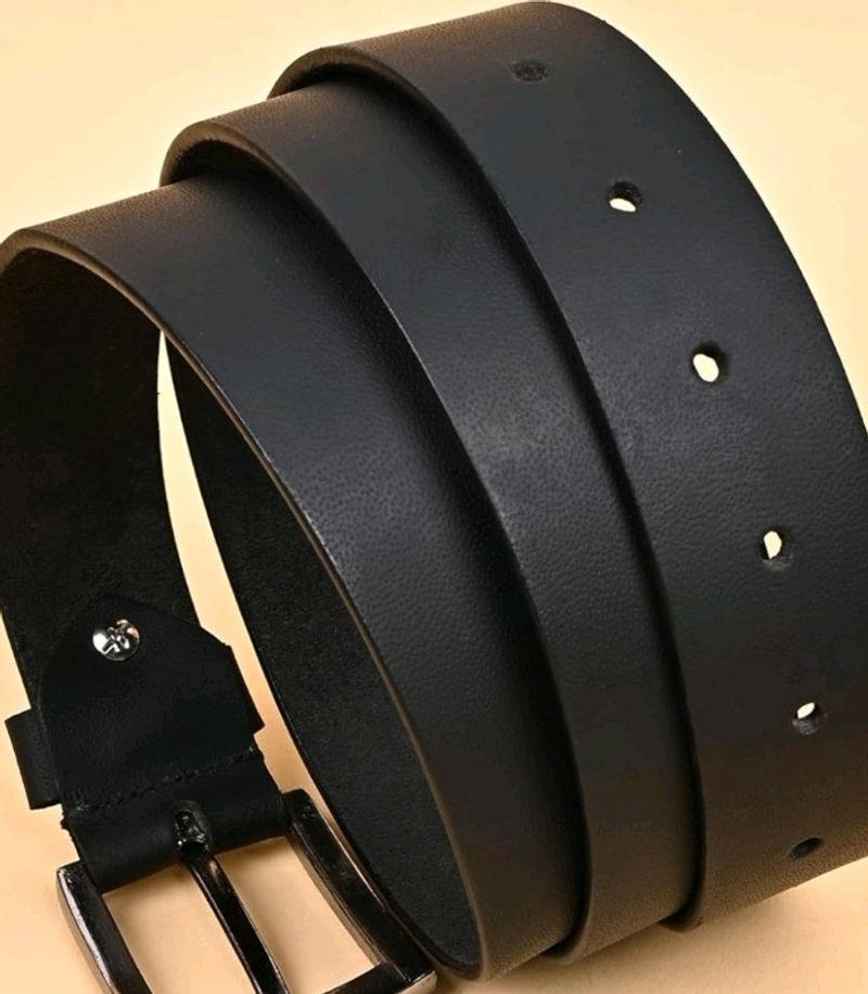 Men Genuine Leather Belt wid easy Adjustable Buckl