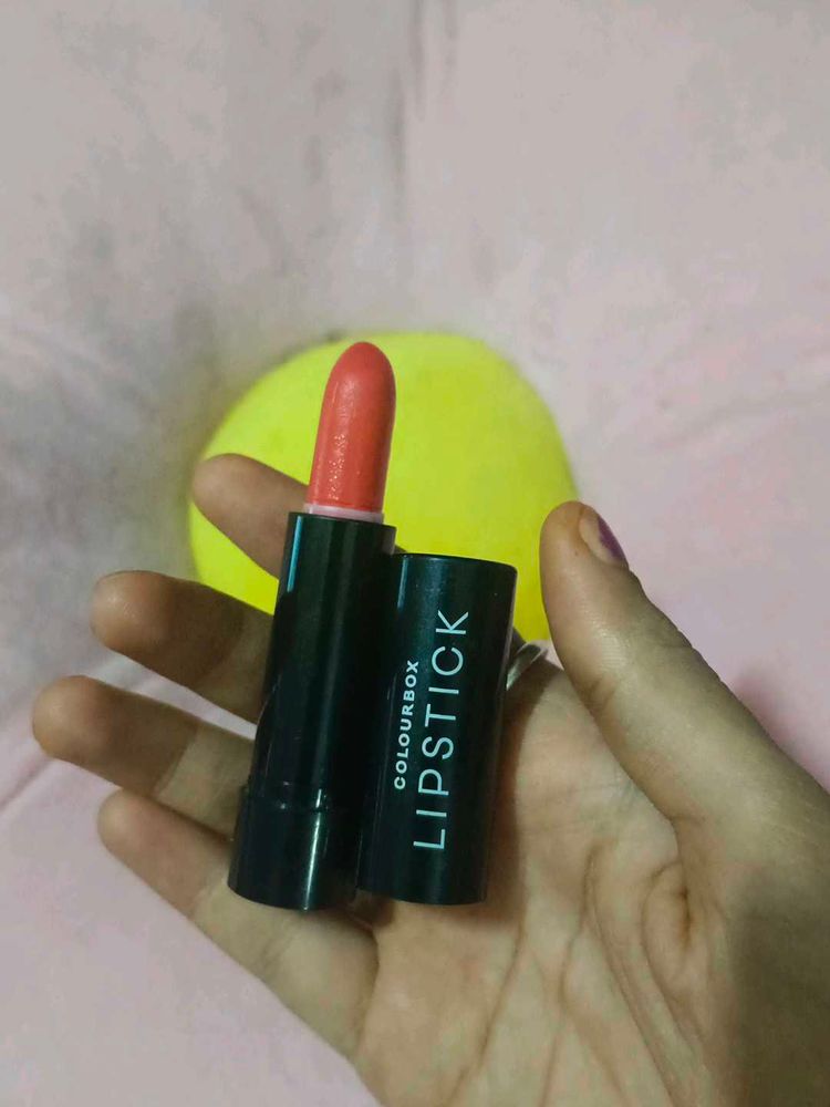 Oriflame Sweden Colourbox Lipstick Bright Red