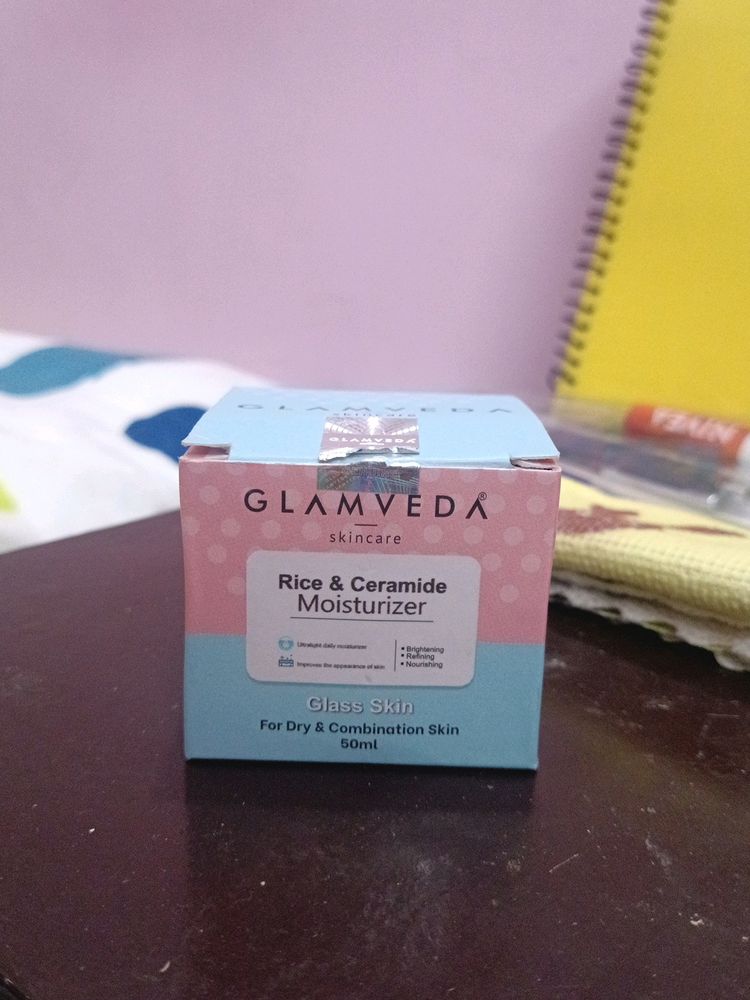 GLAMVEDA RICE AND CERAMIDE MOISTURIZER