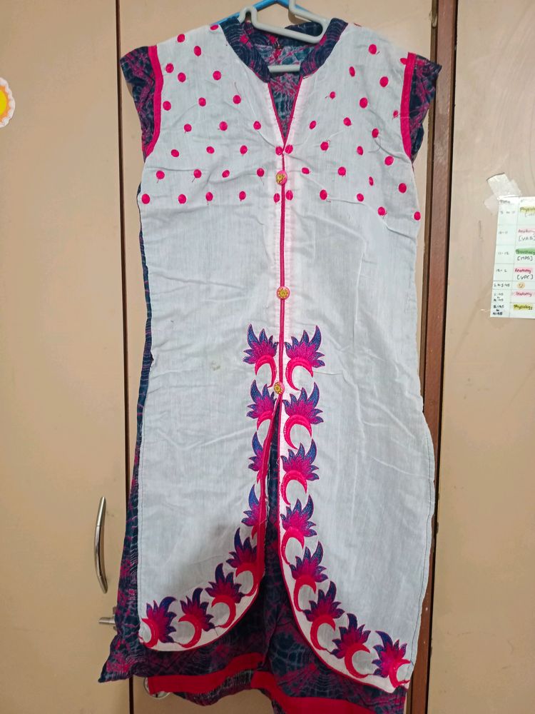 Embroided Kurti