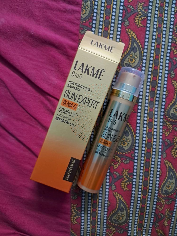 Lakme Sun Expert 1% Nia, Vit-C Sunscreen with SPF