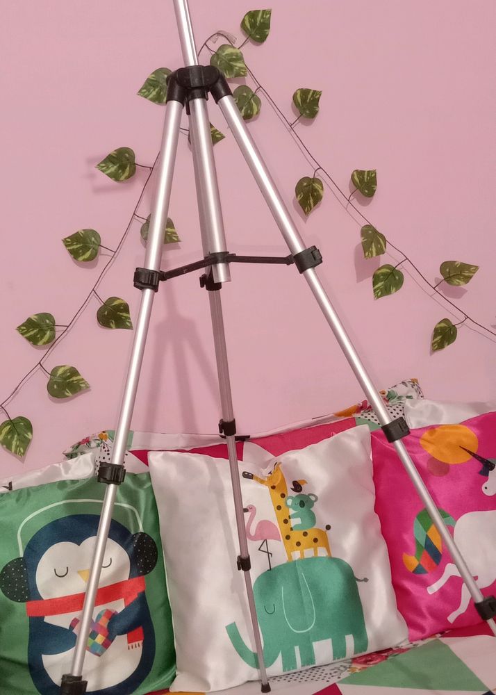 Tripod Stand