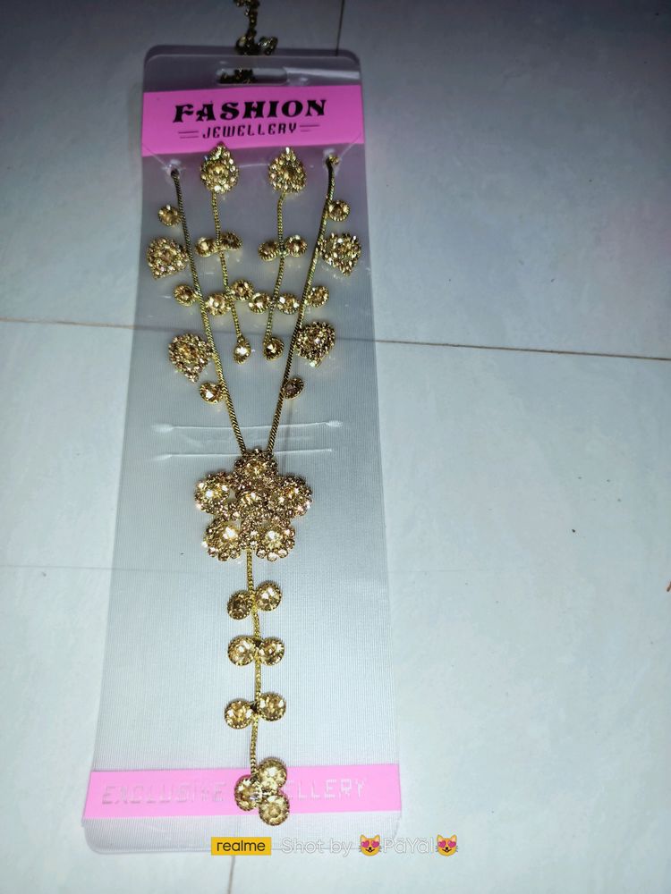 Golden earing and nekles set