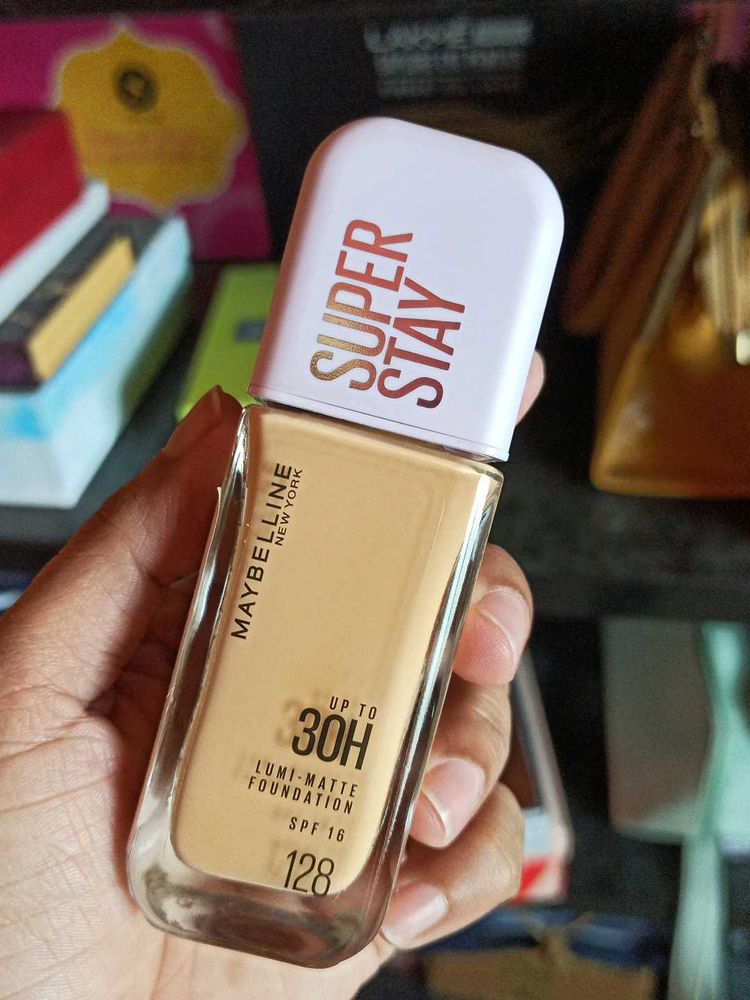 Maybelline Super Stay Lumi Matte Foundation