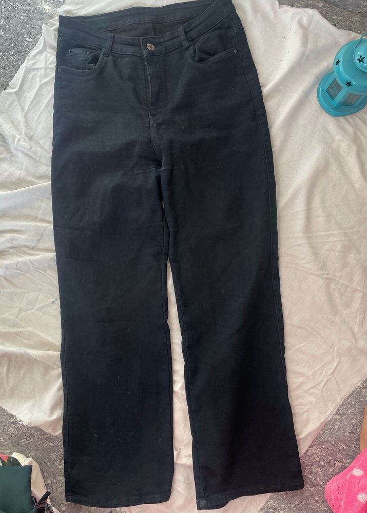 Black Streachable Jeans