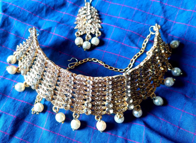 Necklace With Mangtika