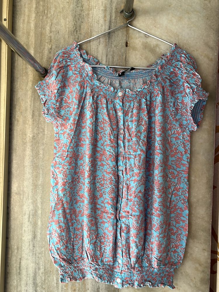 sky blue floral print top