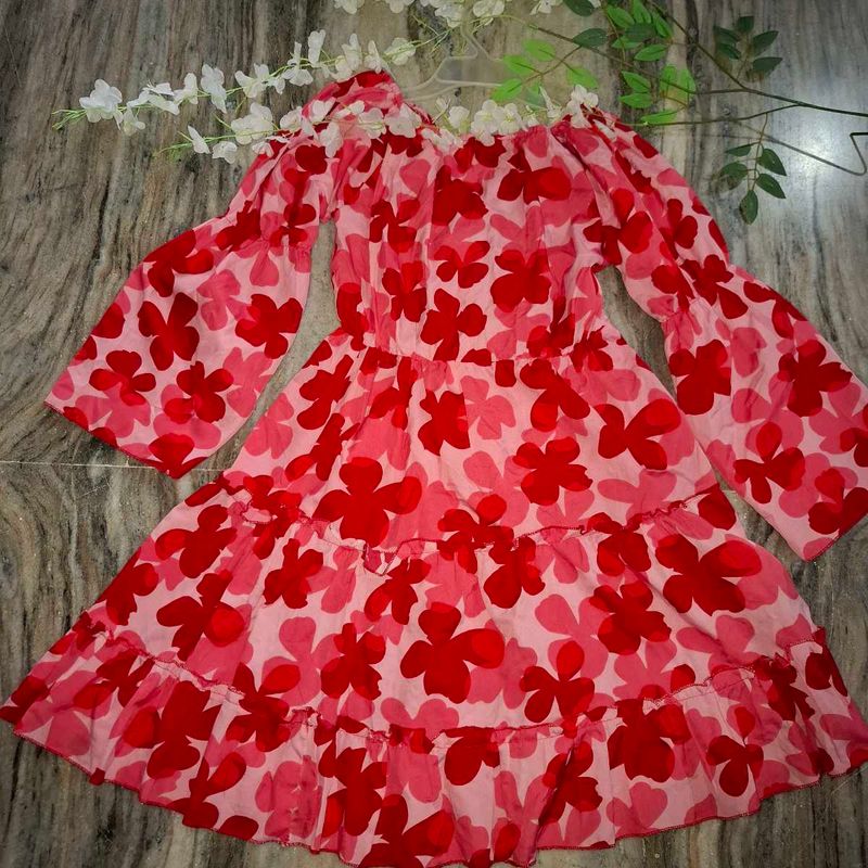 Hurry Up! Beautiful Floral Red Dress ❤️