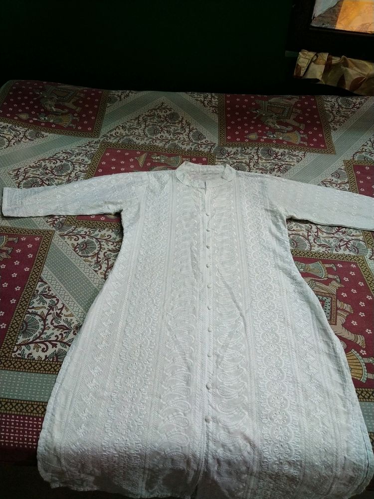 white cotton chikankari design kurti