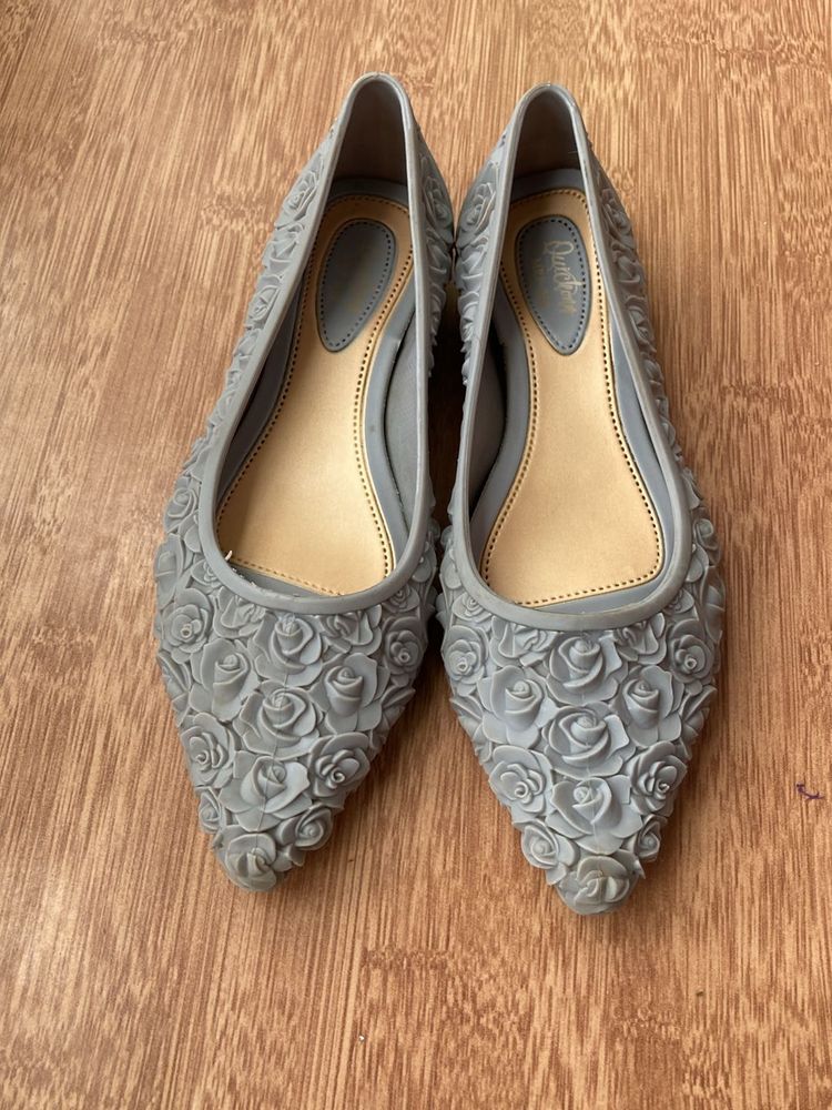 Grey Coloured Women’s Open Shoes