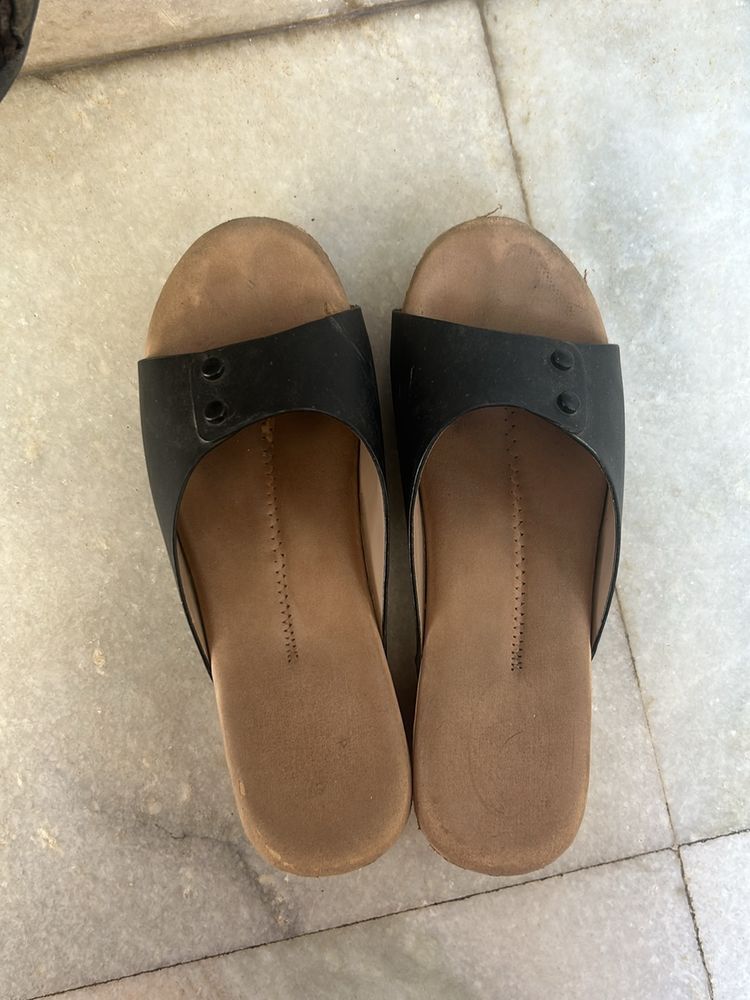 Sandles With High Quality