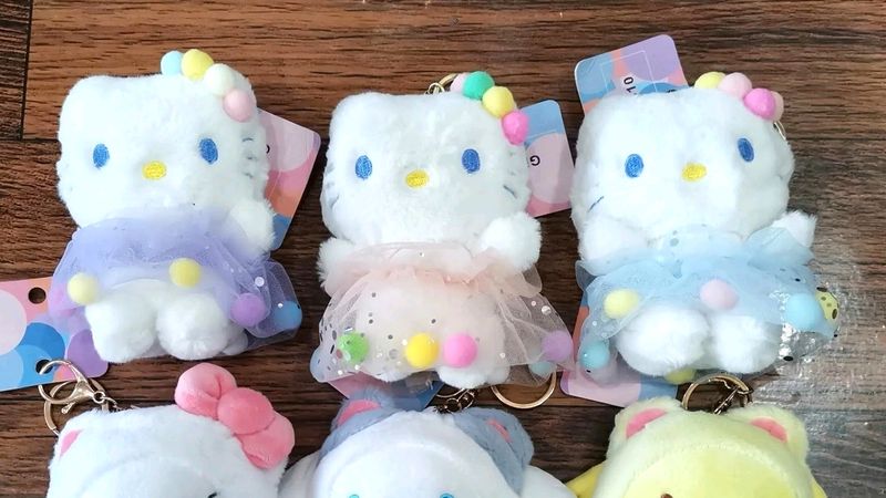 Hello Kitty Plush Toy Keychain