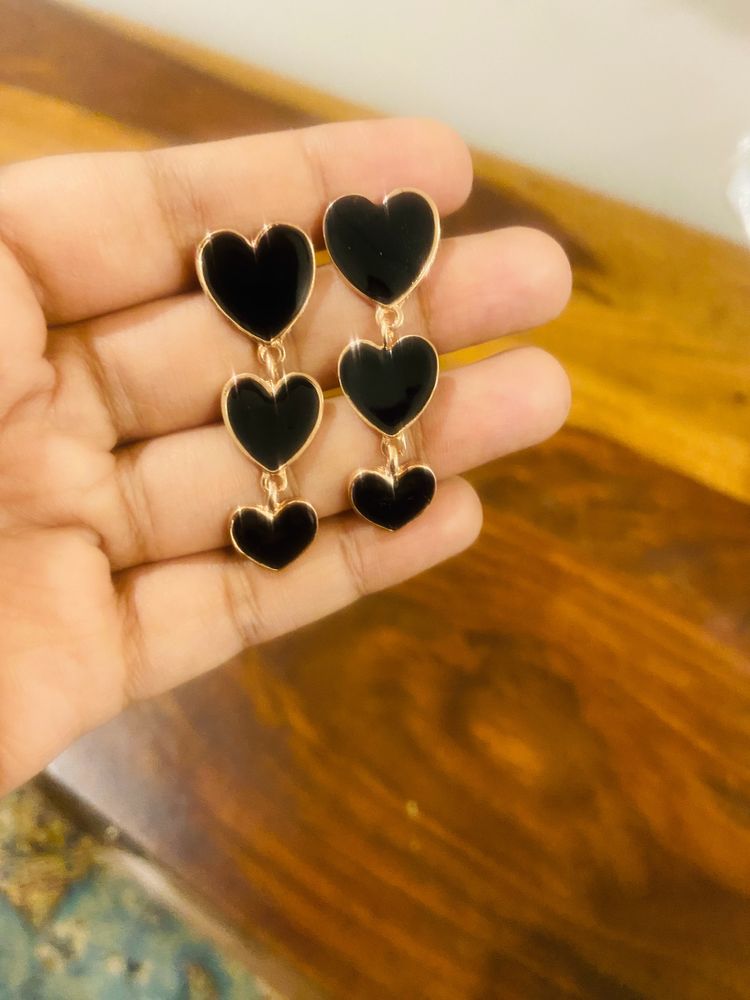 Black New earrings