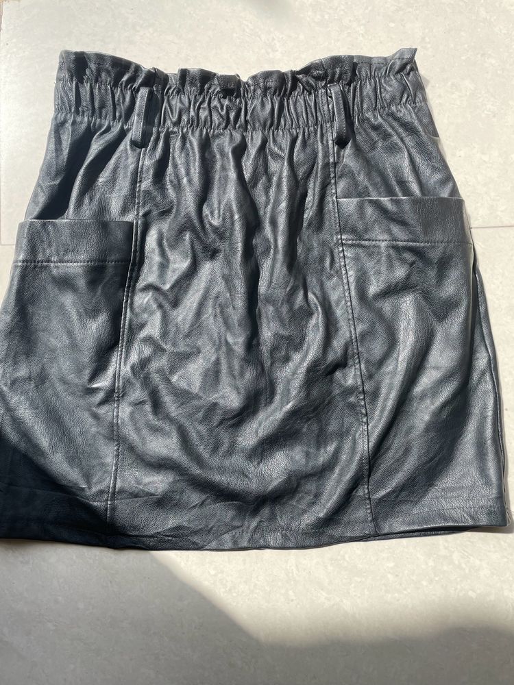 Leather/polyster Short Black Skirt