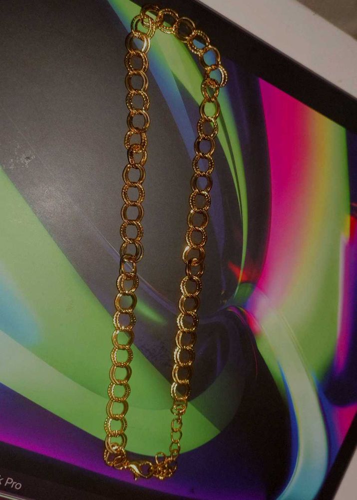 "H&M Jewelry Outlet: Neckchains at Clearance Price