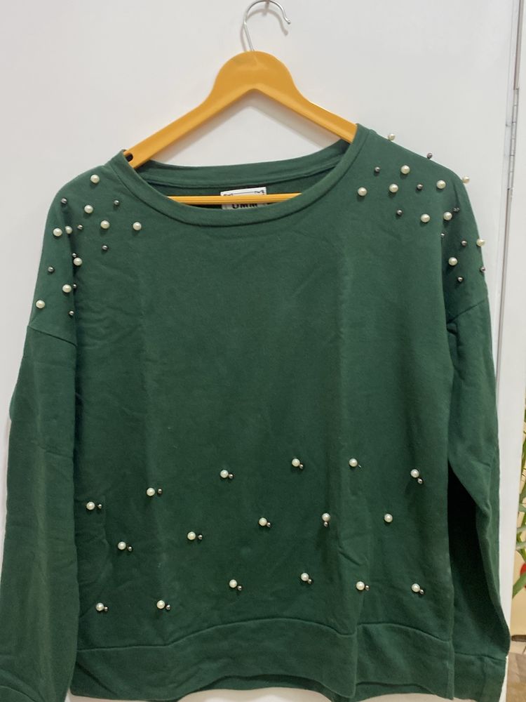 Smart Sweat Shirt with pearls