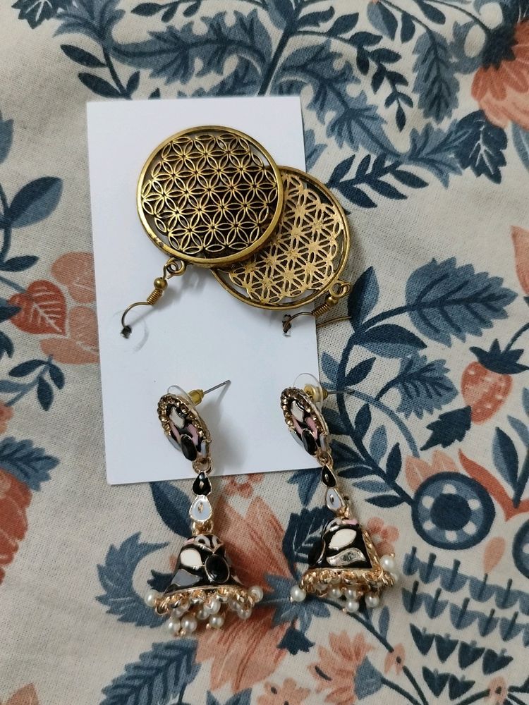 Gold Hanging Earrings And Jhumka Combo