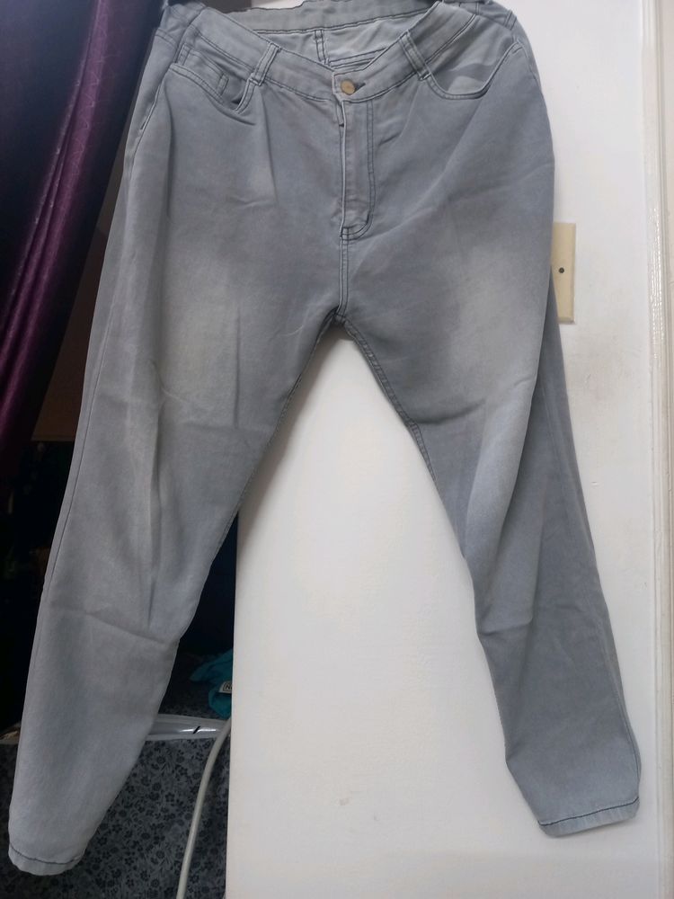 Grey Jeans For Sale😊