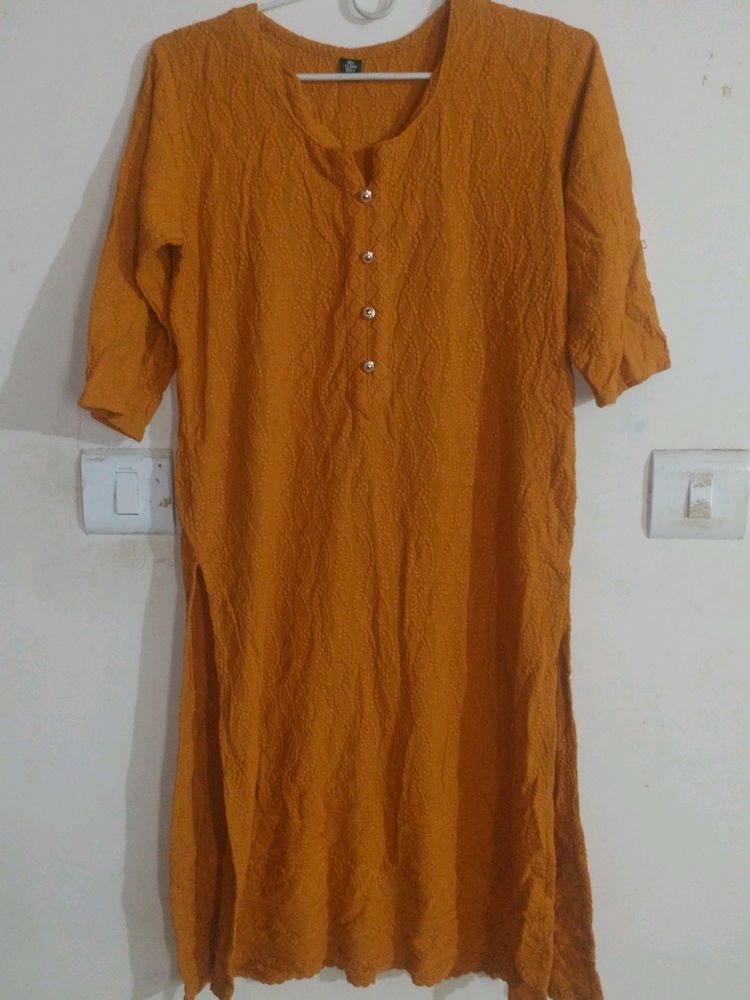 Chikankaari Kurti