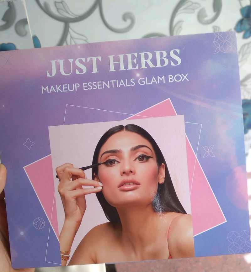 Just Herbs Makeup Kit