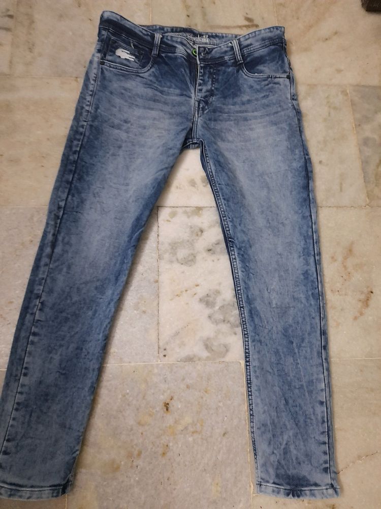 like new jeans 34 inches,length 39cm