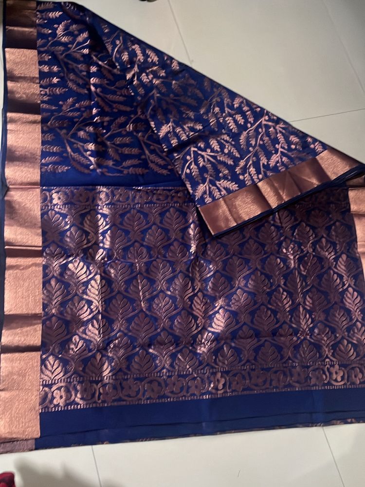 Festive Sale! Beautiful Navy Blue Saree