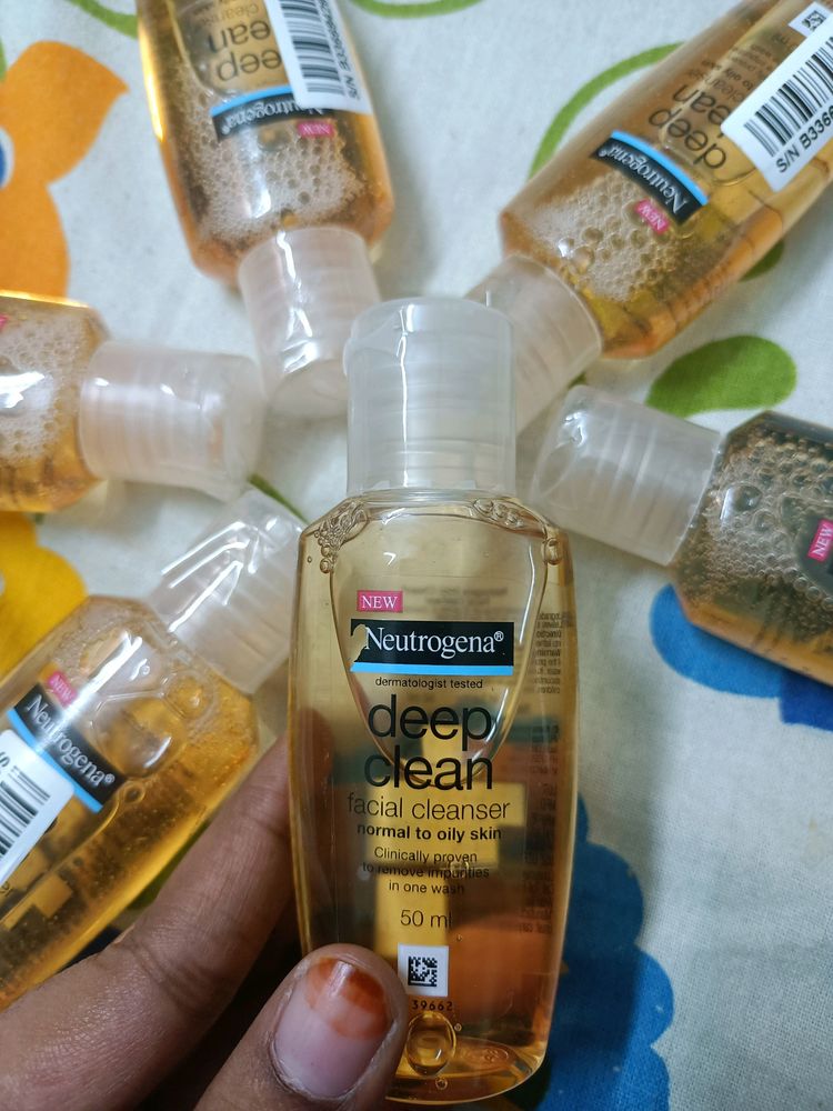 Neutrogena Deep Clean Face Wash