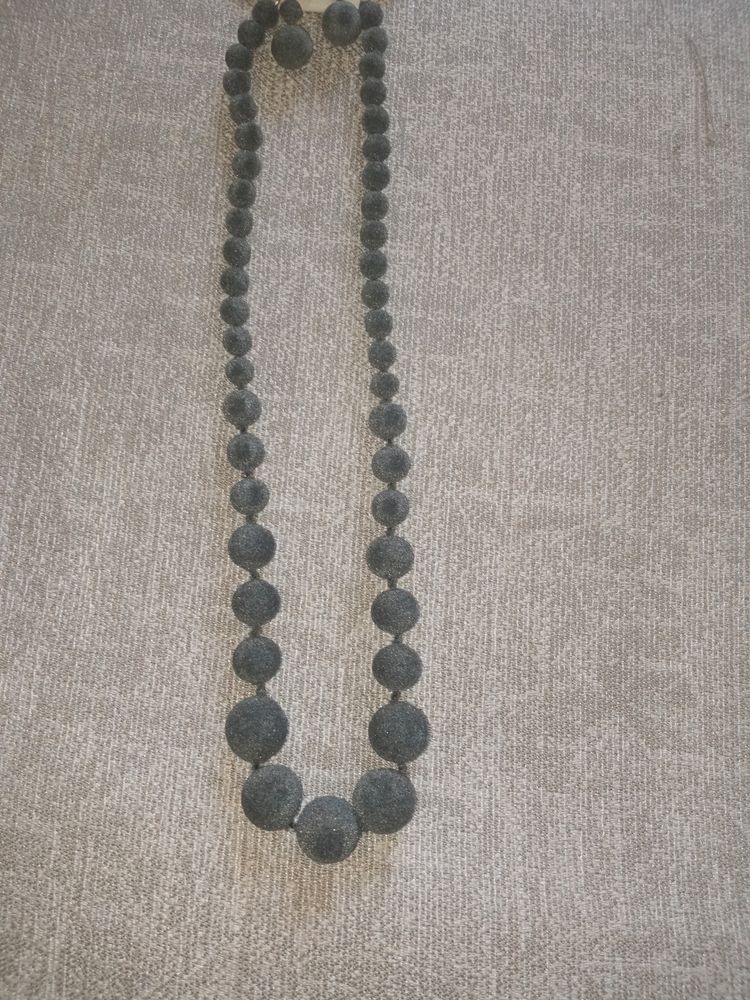 New Grey Necklace Set With Earrings