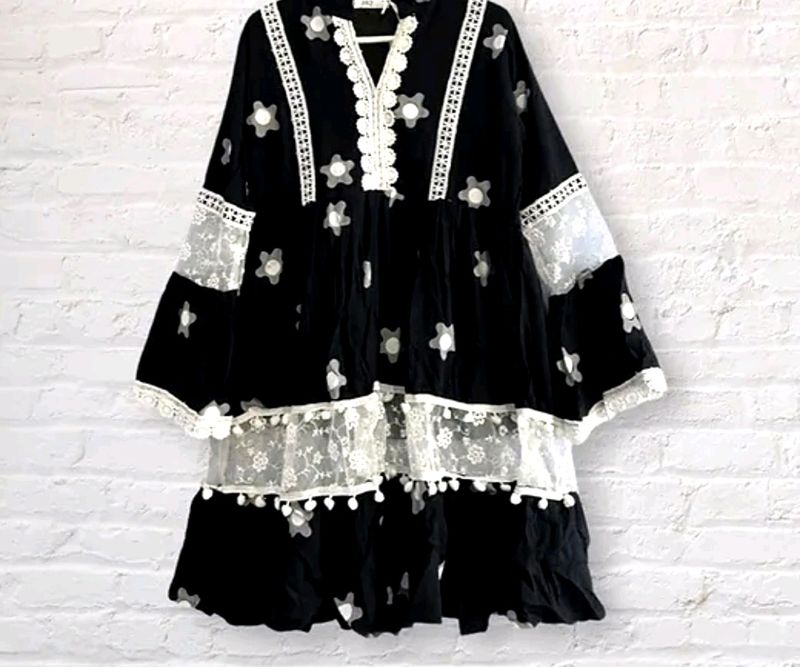 Black Kurti