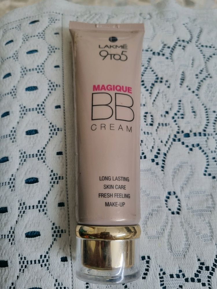 LAKME 9 TO 5 Magique BB CREAM