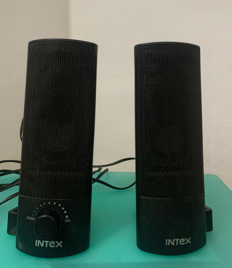 INTEX PORTABLE SPEAKER