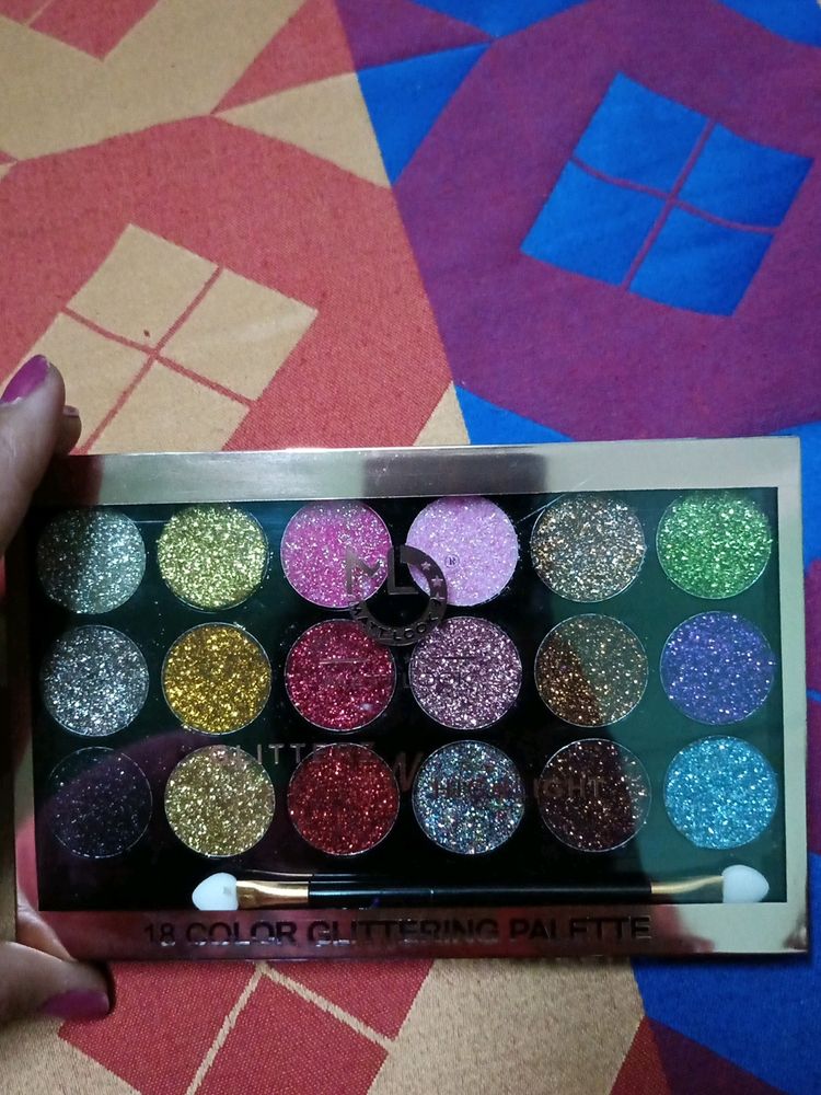 18 Colours Glittering Palette