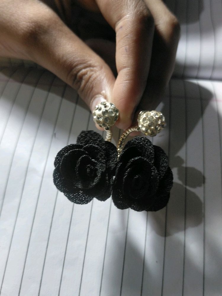 Flower Design Black And Pink Earrings