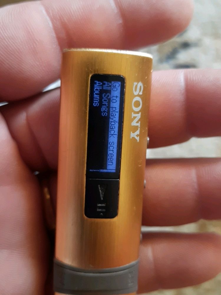 The Best Golden Colour Sony MP3 Player