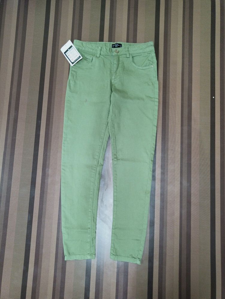 X-75 Size 28 Slim Fit Women Denim Jeans