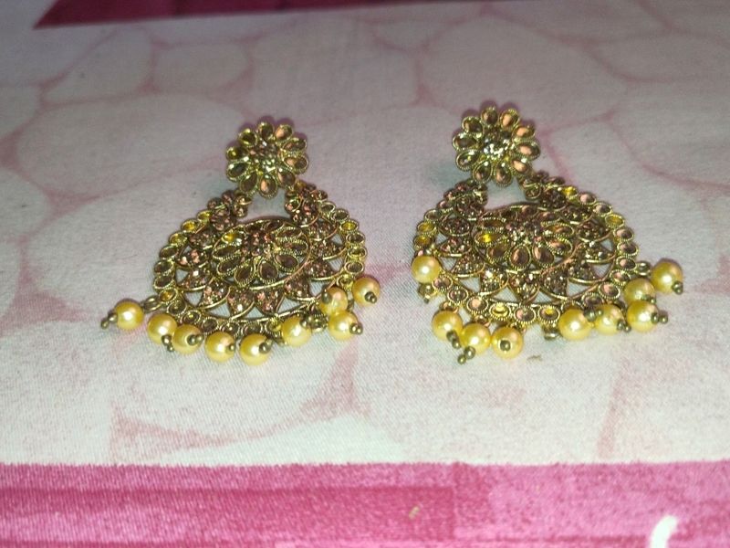 Chand Baaliyan Earrings