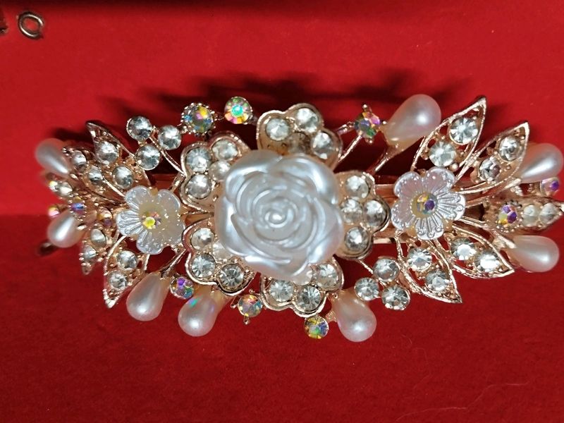 White Flower Hair Clip..