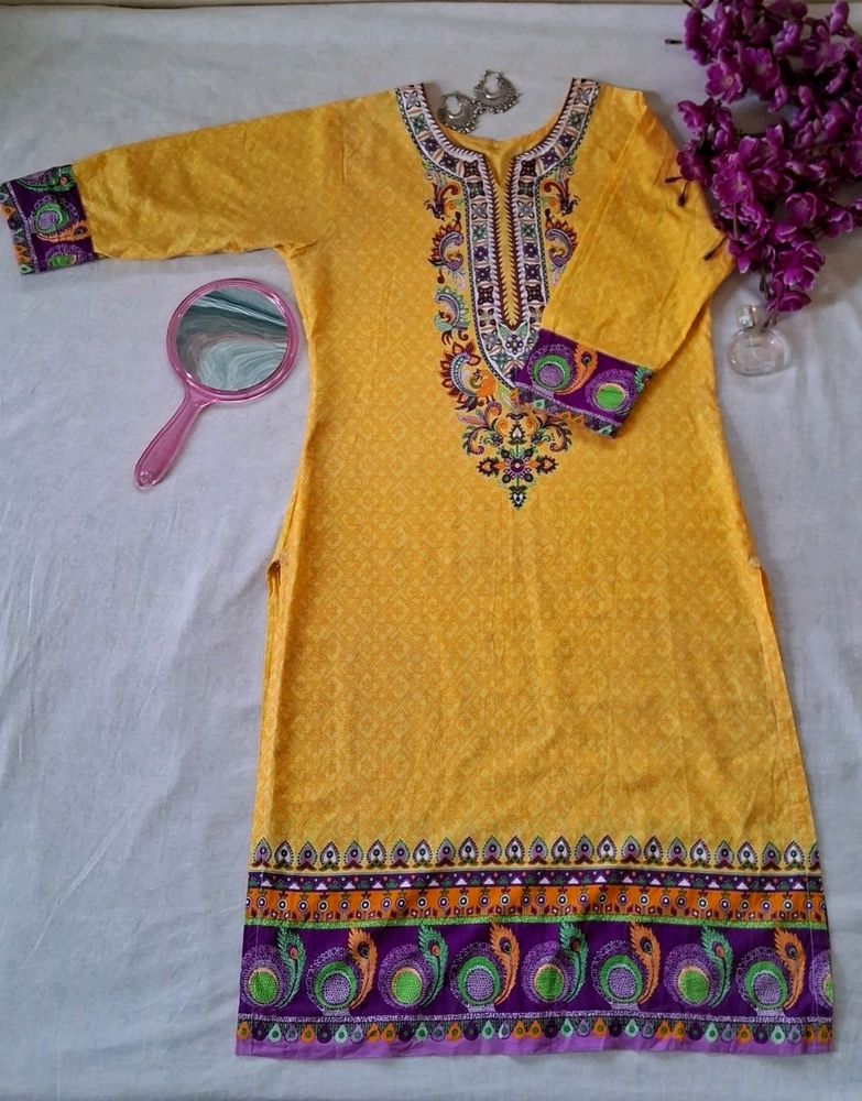 Multicolored Kurta Withh Printed Desing