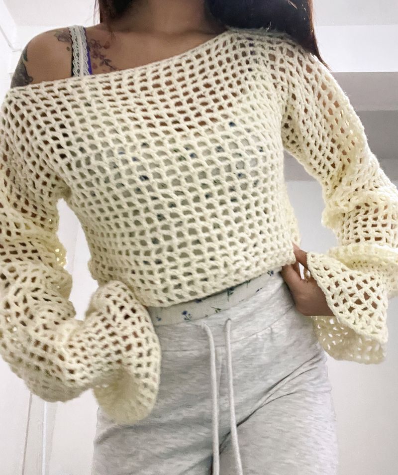 Knitted Crop Sweater🤍🎀